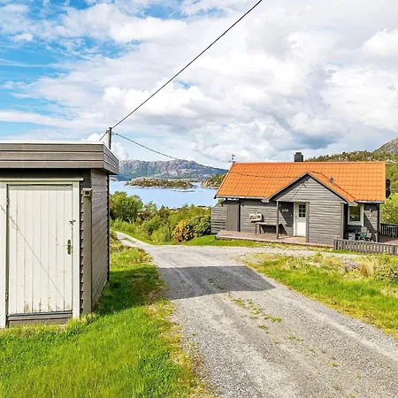 Feriehus 6 Person In Nneland