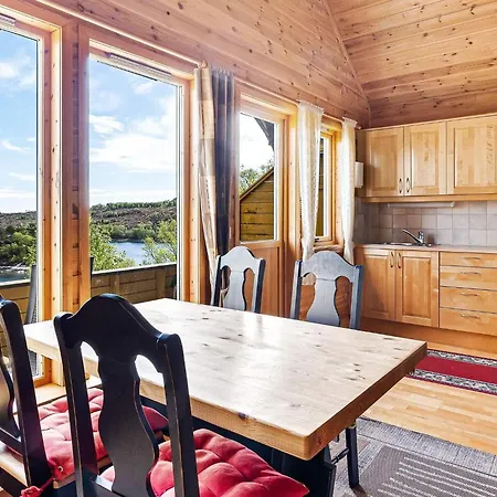 Feriehus 6 Person In Nneland